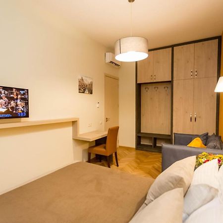Luxury 3 Bedroom Apartment By Freedom Square City Center Tiflis Exterior foto