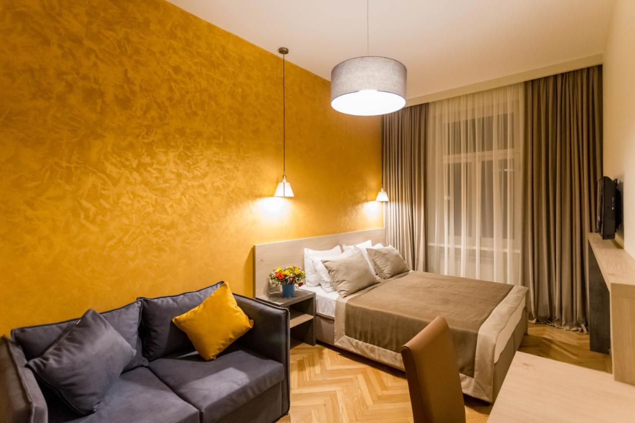 Luxury 3 Bedroom Apartment By Freedom Square City Center Tiflis Exterior foto