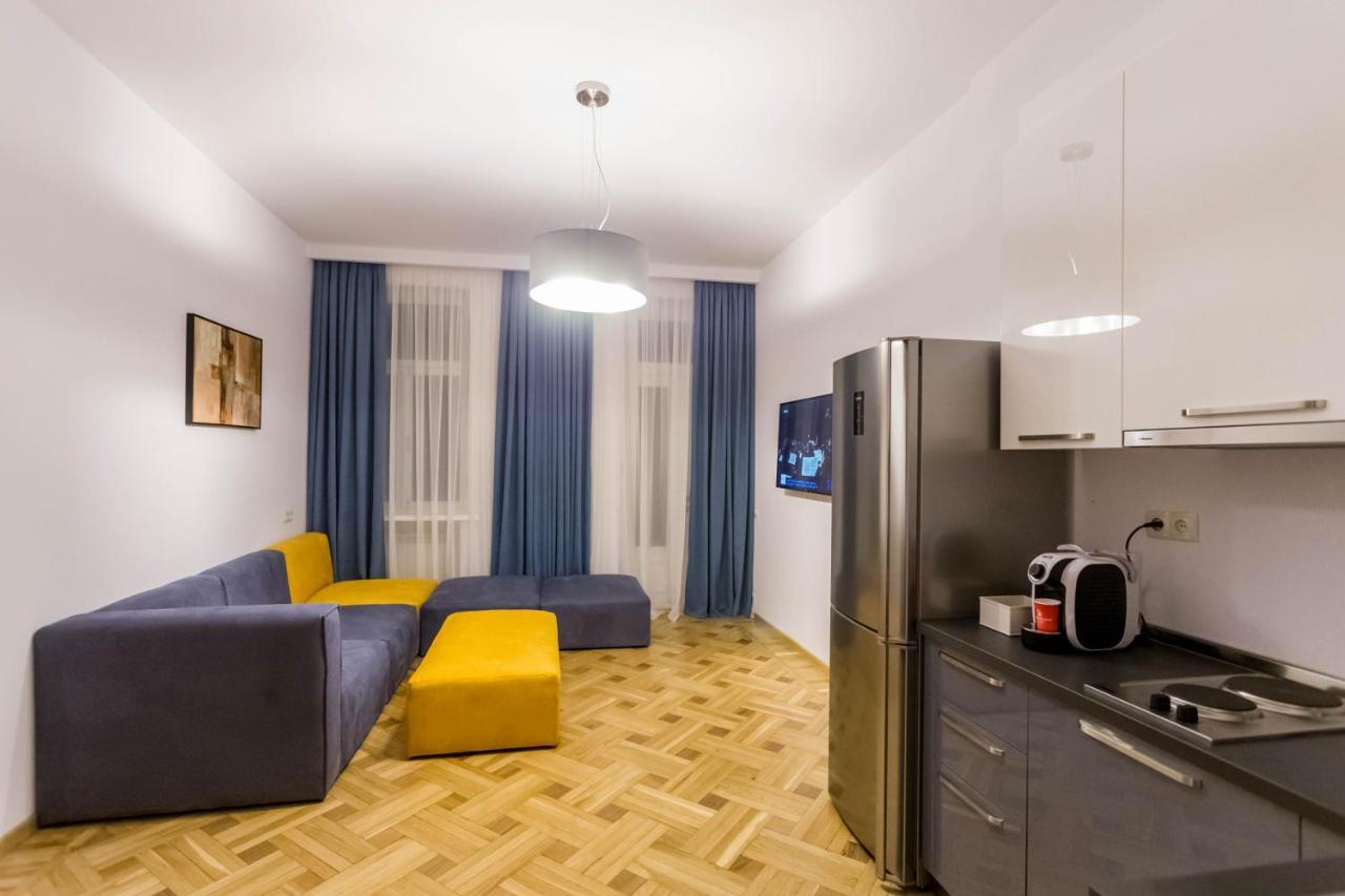 Luxury 3 Bedroom Apartment By Freedom Square City Center Tiflis Exterior foto