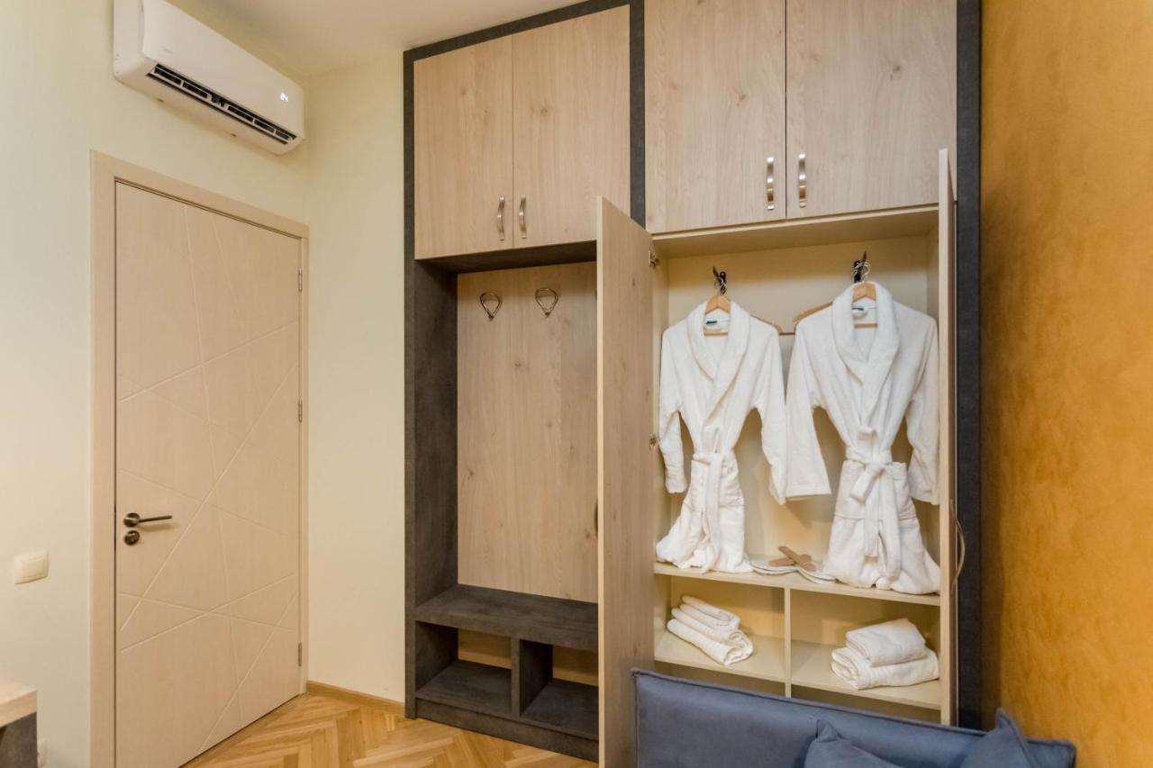 Luxury 3 Bedroom Apartment By Freedom Square City Center Tiflis Exterior foto