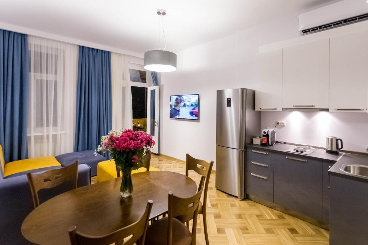 Luxury 3 Bedroom Apartment By Freedom Square City Center Tiflis Exterior foto