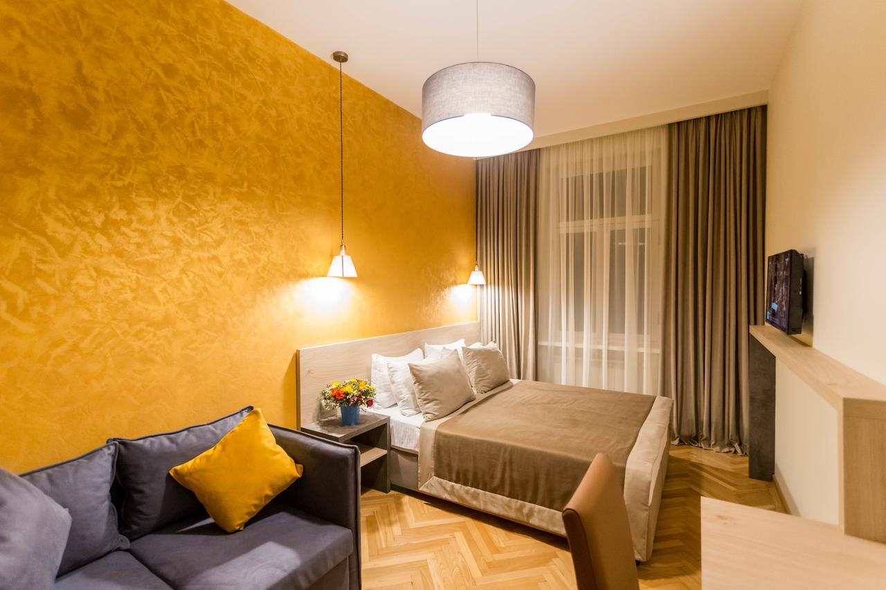 Luxury 3 Bedroom Apartment By Freedom Square City Center Tiflis Exterior foto